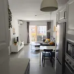 Coronado Perla Pool Centro * ネルハ