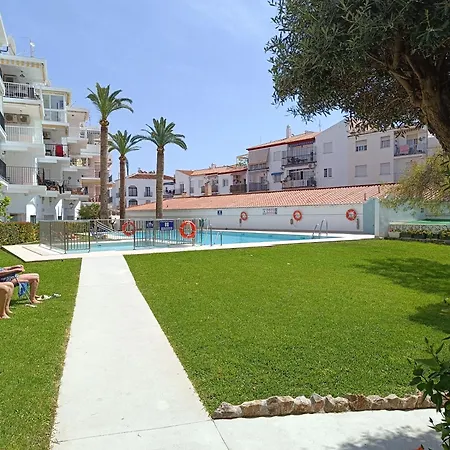 Coronado Perla Pool Centro