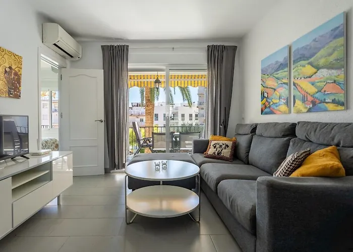 Coronado Perla Pool Centro *