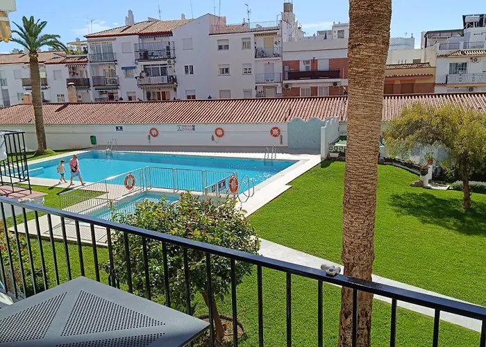 Coronado Perla Pool Centro *