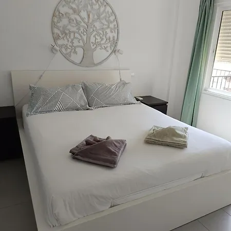 Coronado Perla Pool Centro נרחה