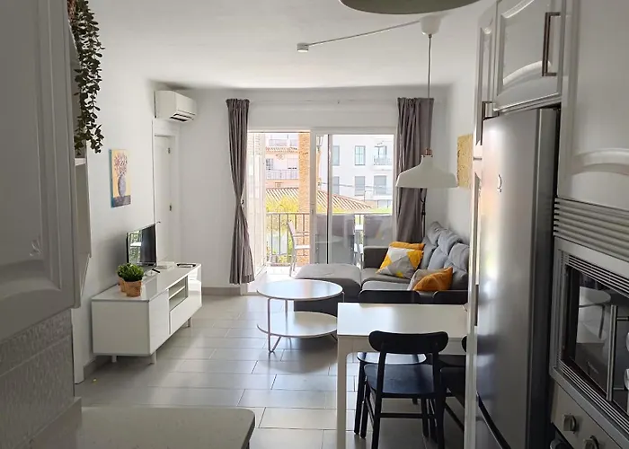 Coronado Perla Pool Centro * ネルハ