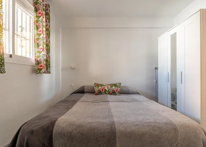 Coronado Perla Pool Centro *